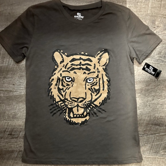 REVOLUTION | Boys size 14-16 short sleeve tee| NWT’S - Picture 2 of 4